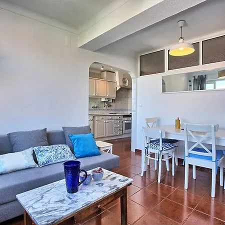 Centre Avec Vue Incroyable Sur La Mer Апартаменты Лиссабон